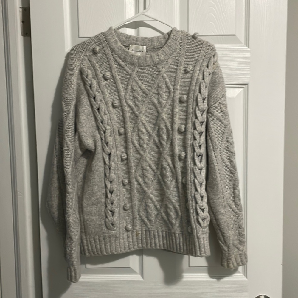 NWOT line and dot comfy sweater